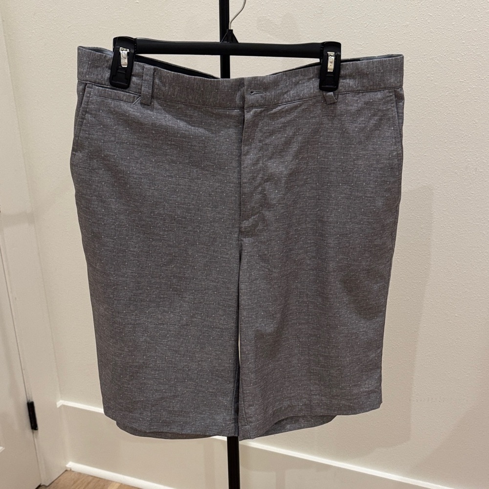 Nike Golf Men's Gray Flat Front Shorts